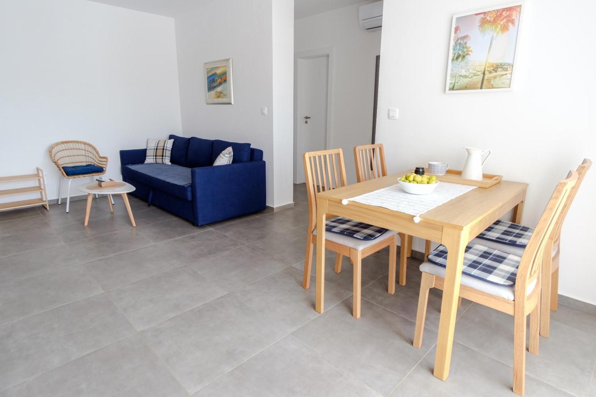 Apartments Grape Pirovac Bagian luar foto